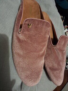 Vionic Shoes Women’s sz 11 Pink Carnegie Holiday Mules Velvet Limited Edition